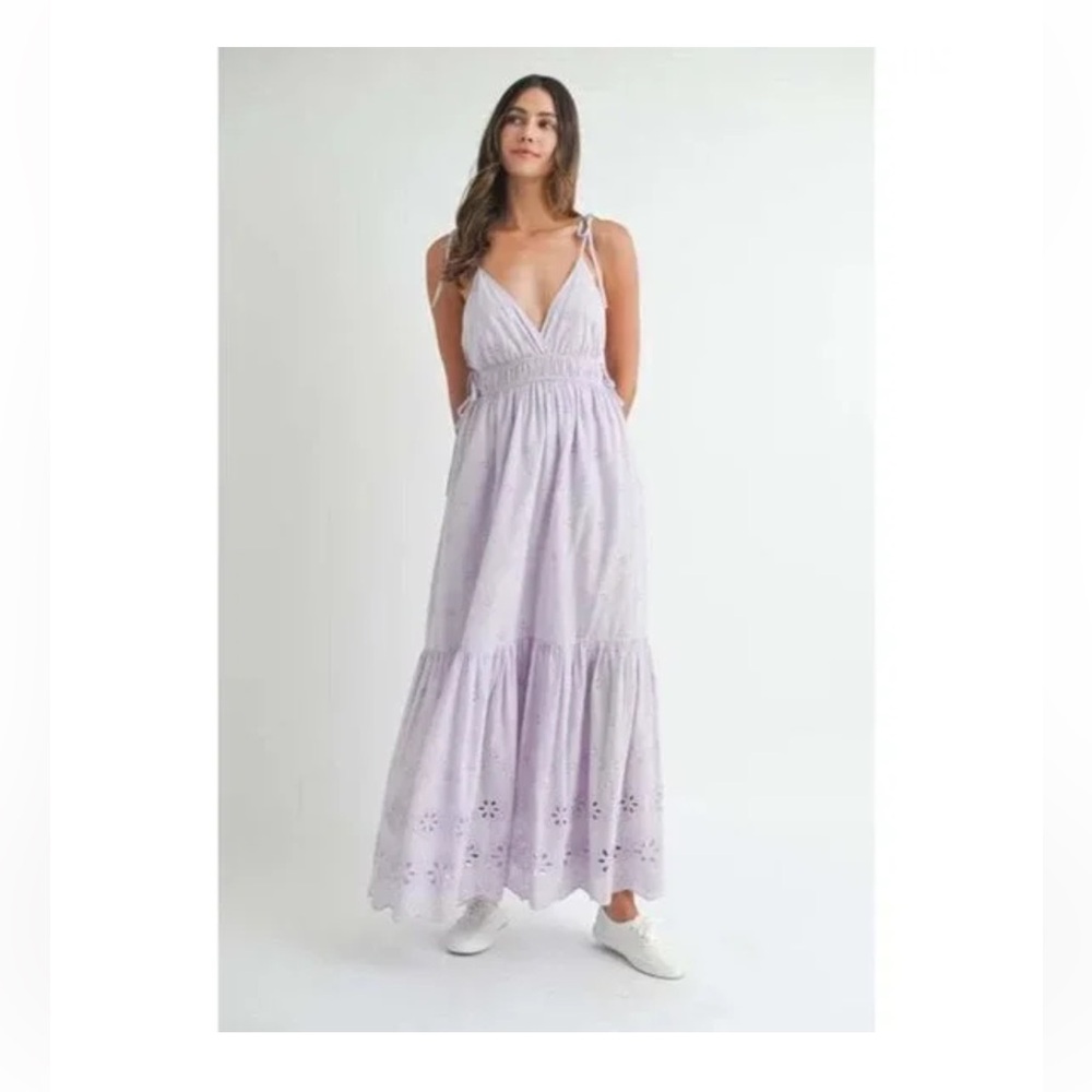 Sleeveless Lavender Maxi Dress with Eyelet Hem